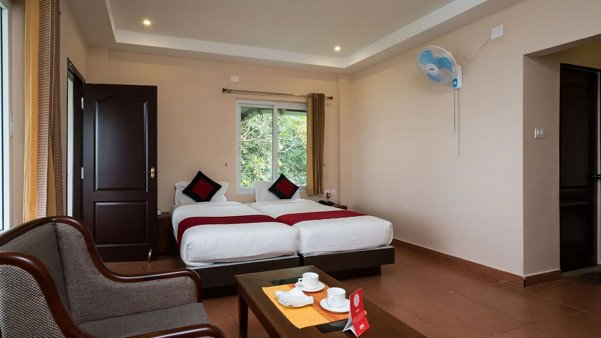 ***  Oyo 10427 Shola Heaven Hotel Munnar India