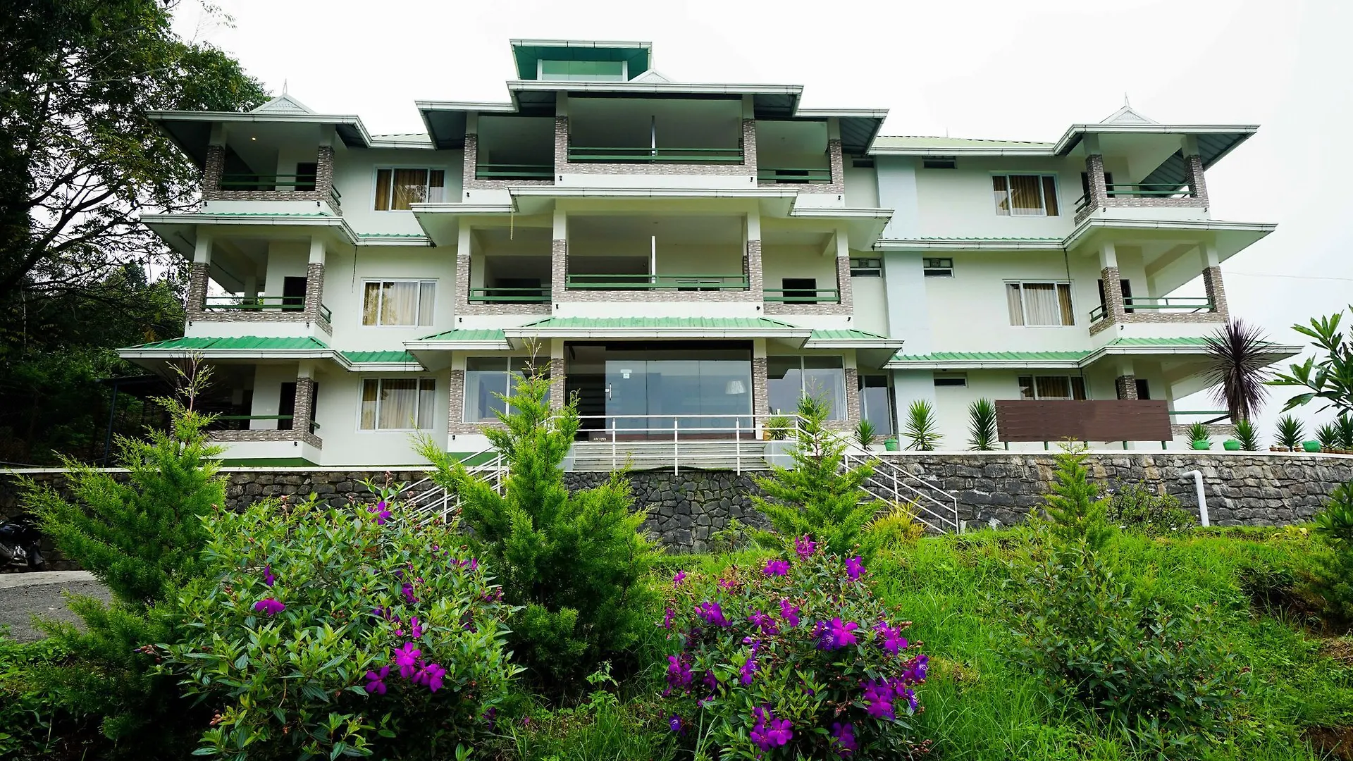 Oyo 10427 Shola Heaven Hotel Munnar